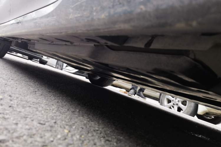 Used Toyota Avalon 2019 2.5L Touring Premium Version China VI Standard Chassis Front Right