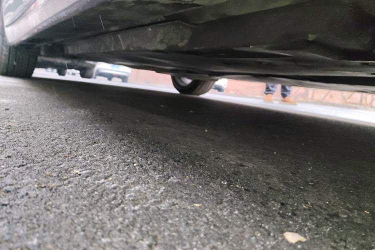 Used Toyota Avalon 2019 2.0L Luxury Edition China VI Standard Chassis Front Right