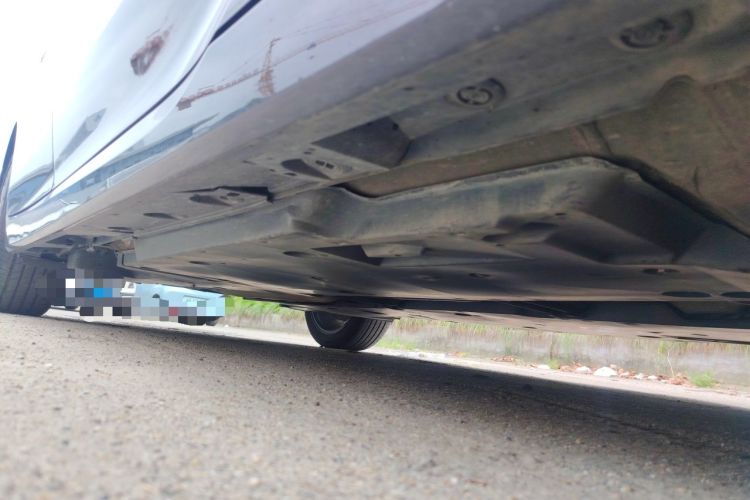 Used Toyota Avalon 2019 2.5L Touring Premium Version China VI Standard Chassis Front Right