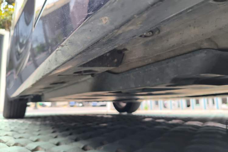 Used Toyota Avalon 2019 2.0L Luxury Edition China VI Standard Chassis Front Right