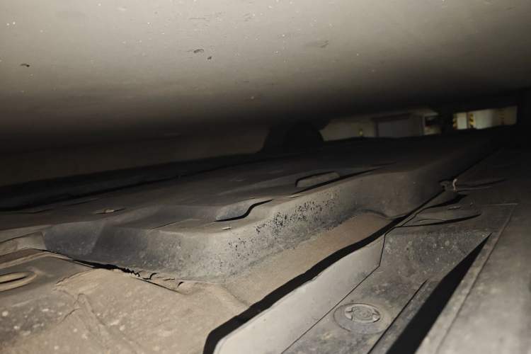 Used Toyota Avalon 2019 2.5L Touring Premium Version China VI Standard Chassis Front Right