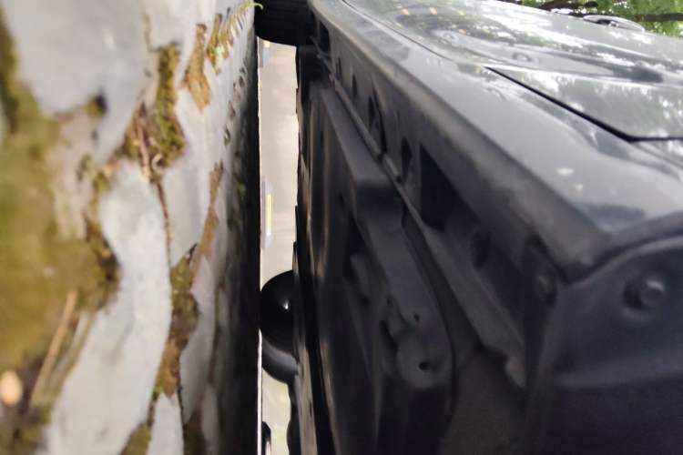 Used Toyota Avalon 2019 2.0L XLE Premium Edition China VI Chassis Front Right