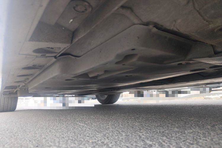 Used Toyota Avalon 2019 2.0L XLE Premium Edition China VI Chassis Front Right