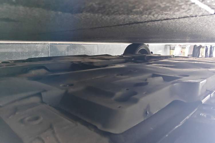 Used Toyota Avalon 2019 2.0L XLE Premium Edition China VI Chassis Front Right