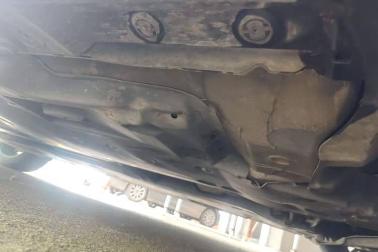 Used Toyota Avalon 2019 2.0L XLE Premium Edition China VI Chassis Front Right