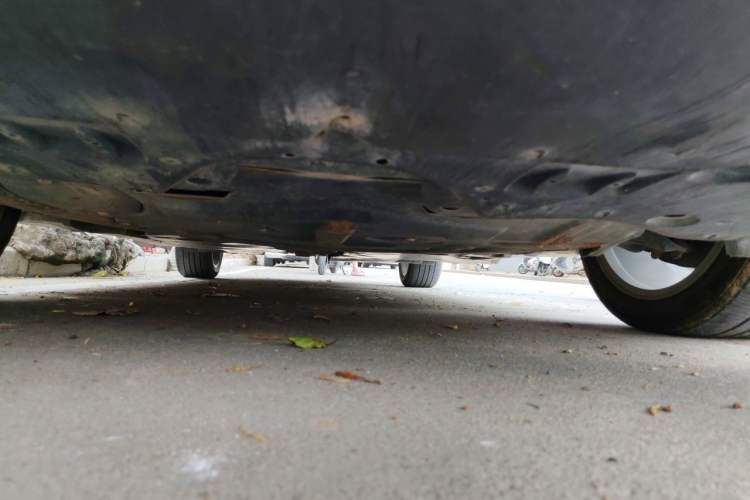 Used Toyota Avalon 2019 2.0L XLE Premium Edition China VI Chassis Front