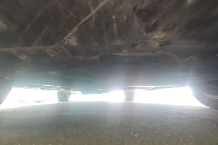 Used Toyota Avalon 2019 2.0L XLE Premium Edition China VI Chassis Front