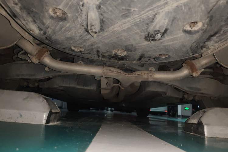 Used Toyota Avalon 2019 2.5L Ambition Version China VI Standard Chassis Rear