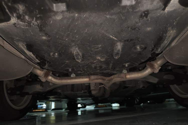 Used Toyota Avalon 2019 2.0L Luxury Edition China VI Standard Chassis Rear