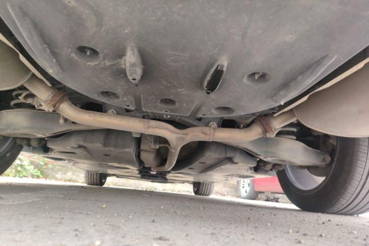 Used Toyota Avalon 2019 2.5L Touring Premium Version China VI Standard Chassis Rear