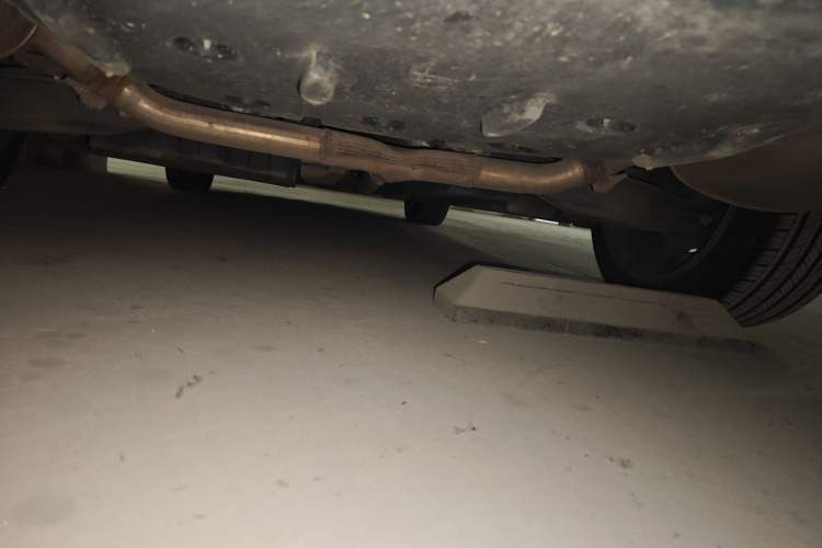 Used Toyota Avalon 2019 2.5L Touring Premium Version China VI Standard Chassis Rear