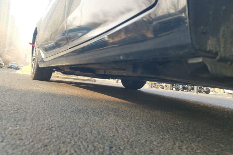 Used Toyota Avalon 2019 2.5L Touring Premium Version China VI Standard Chassis Rear Left