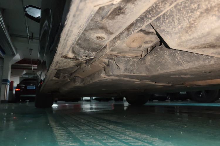 Used Toyota Avalon 2019 2.5L Ambition Version China VI Standard Chassis Rear Left