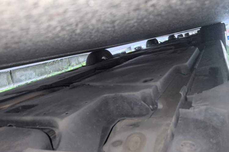 Used Toyota Avalon 2019 Dual-Engine 2.5L Luxury Edition China VI Standard Chassis Rear Left