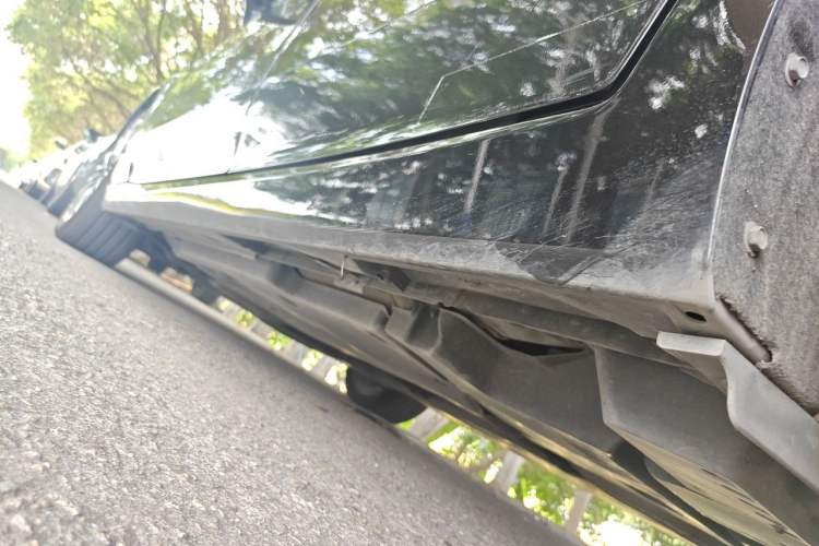 Used Toyota Avalon 2019 Dual-Engine 2.5L XLE Prestige Version China VI Standard Chassis Rear Left