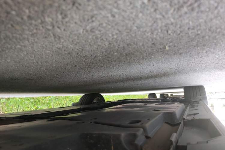 Used Toyota Avalon 2019 Dual-Engine 2.5L XLE Prestige Version China VI Standard Chassis Rear Left
