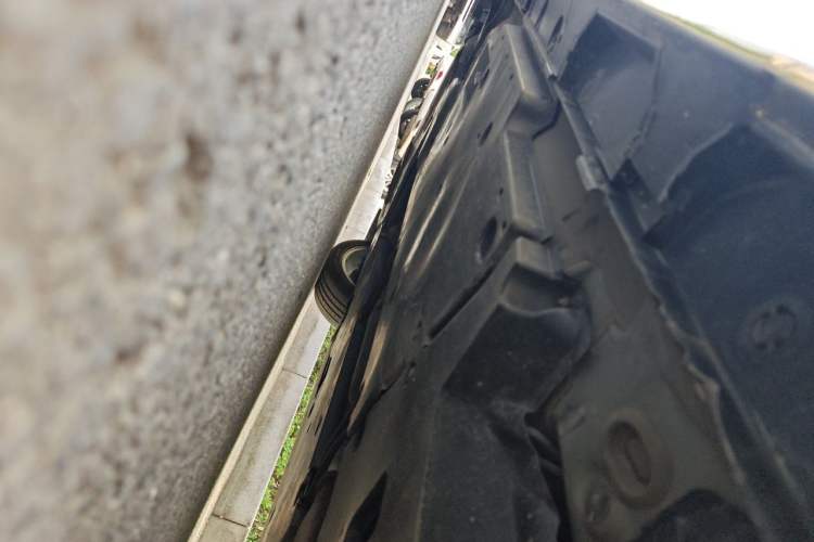 Used Toyota Avalon 2019 2.0L XLE Premium Edition China VI Chassis Rear Left