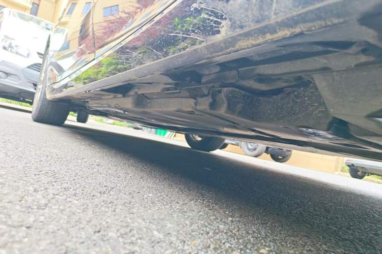 Used Toyota Avalon 2019 Dual-Engine 2.5L Luxury Edition China VI Standard Chassis Rear Left