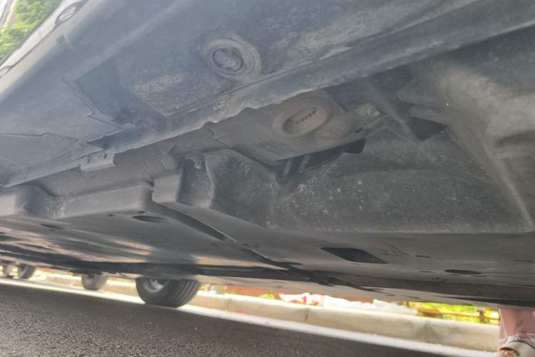 Used Toyota Avalon 2019 2.0L Luxury Edition China VI Standard Chassis Rear Left