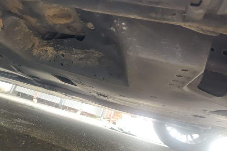 Used Toyota Avalon 2019 2.0L XLE Premium Edition China VI Chassis Rear Left