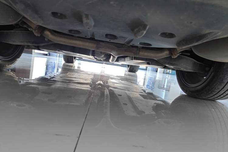 Used Toyota Avalon 2019 2.0L XLE Premium Edition China VI Chassis Rear
