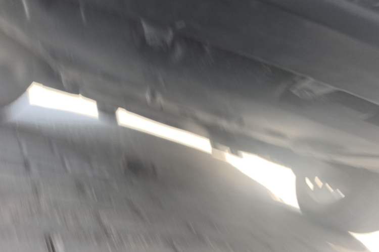 Used Toyota Avalon 2019 Dual-Engine 2.5L XLE Prestige Version China VI Standard Chassis Rear