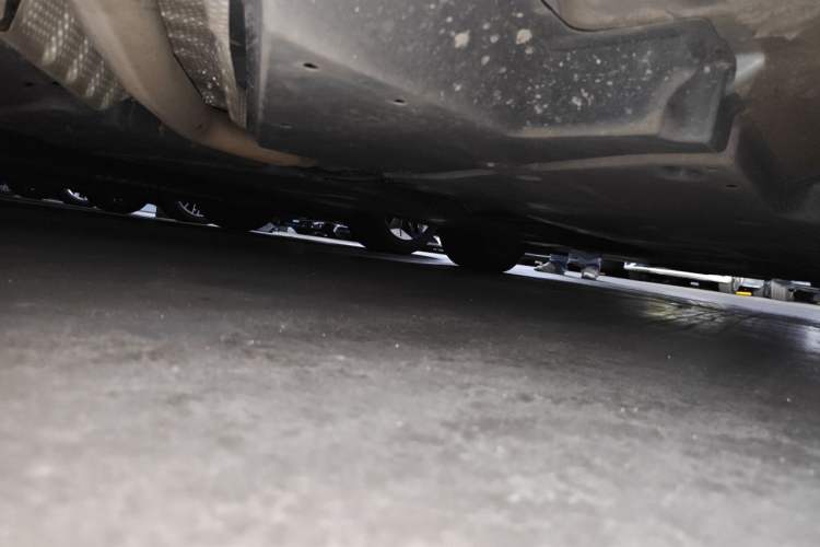 Used Toyota Avalon 2019 Dual-Engine 2.5L Luxury Edition China VI Standard Chassis Rear Right
