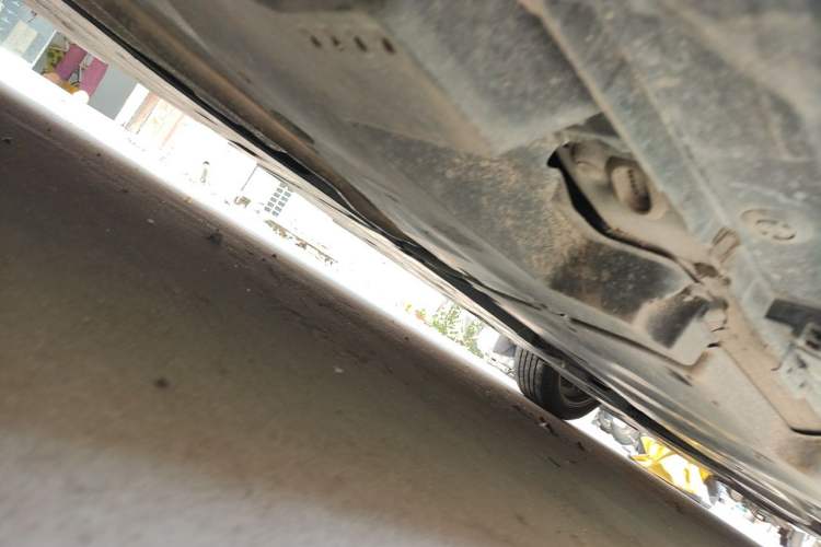 Used Toyota Avalon 2019 2.0L Luxury Edition China VI Standard Chassis Rear Right