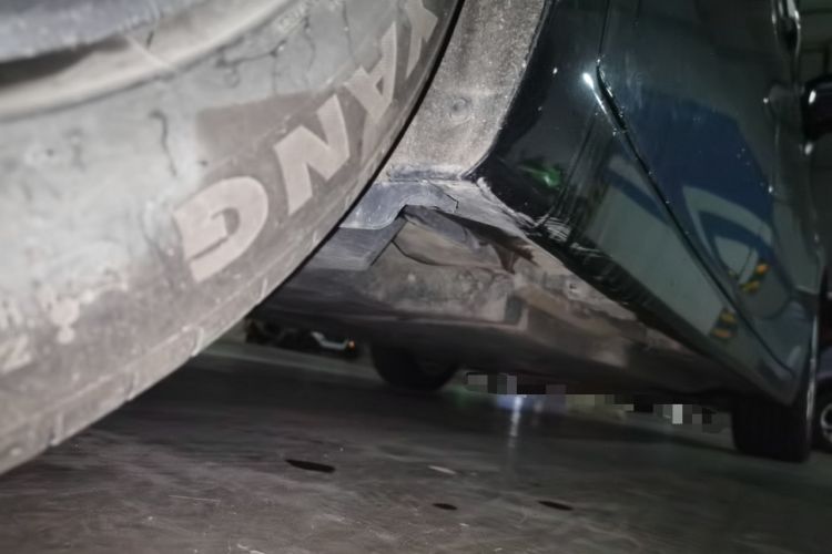 Used Toyota Avalon 2019 Dual-Engine 2.5L Luxury Edition China VI Standard Chassis Rear Right