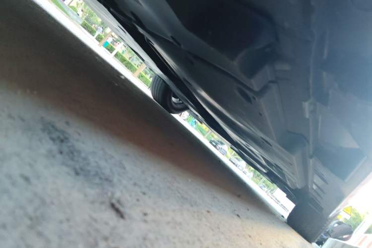 Used Toyota Avalon 2019 2.0L Luxury Edition China VI Standard Chassis Rear Right