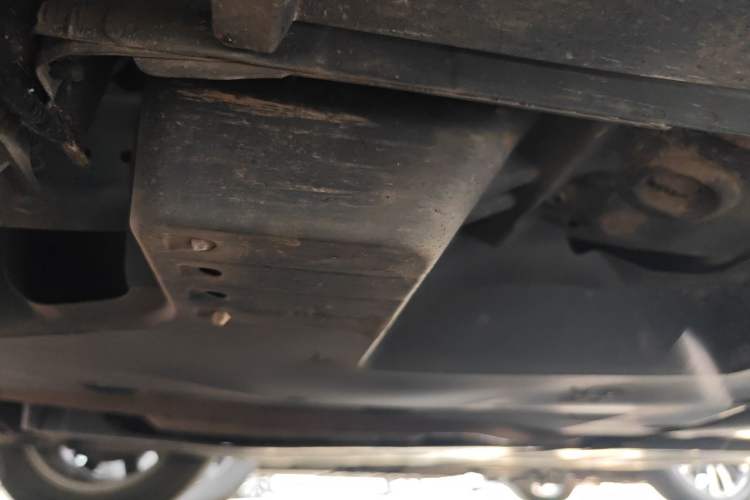Used Toyota Avalon 2019 2.0L Luxury Edition China VI Standard Chassis Rear Right