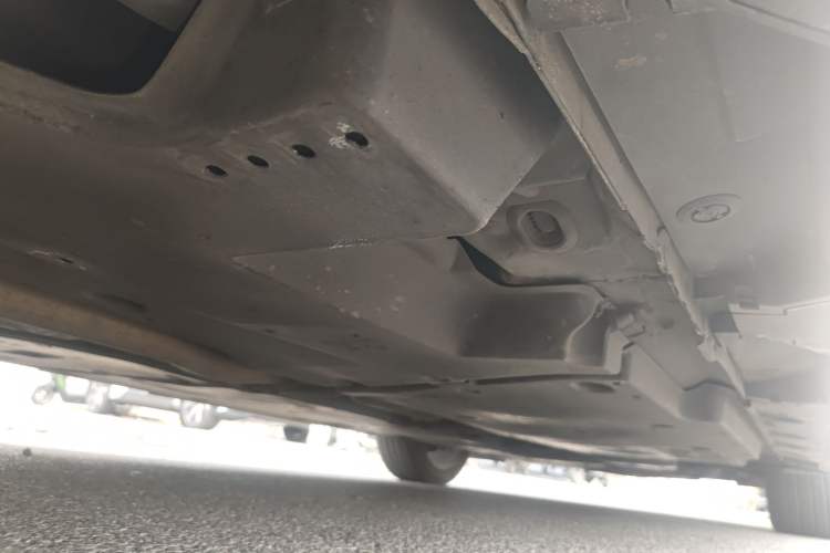 Used Toyota Avalon 2019 2.0L XLE Premium Edition China VI Chassis Rear Right