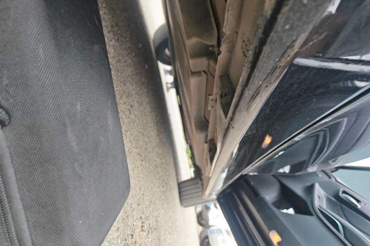 Used Toyota Avalon 2019 2.0L Luxury Edition China VI Standard Chassis Rear Right
