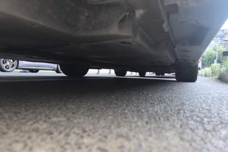 Used Toyota Avalon 2019 Dual-Engine 2.5L Luxury Edition China VI Standard Chassis Rear Right