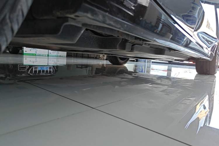 Used Toyota Avalon 2019 2.0L XLE Premium Edition China VI Chassis Rear Right