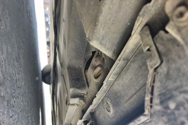 Used Toyota Avalon 2019 2.5L Touring Premium Version China V Standard Chassis Rear Right
