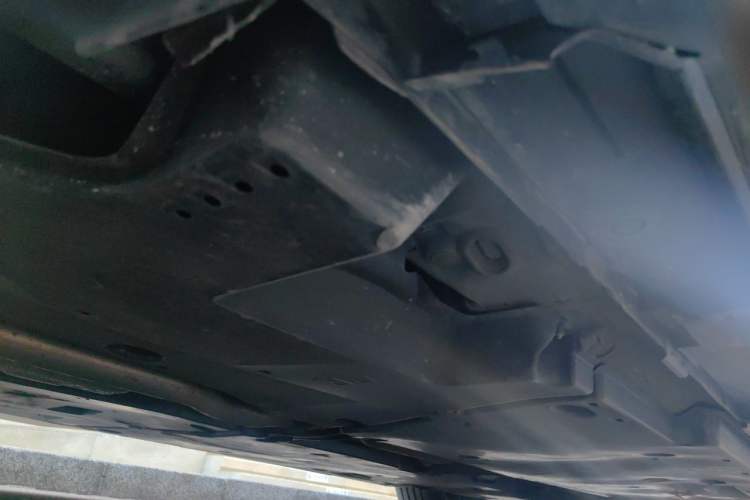 Used Toyota Avalon 2019 2.5L Touring Premium Version China VI Standard Chassis Rear Right