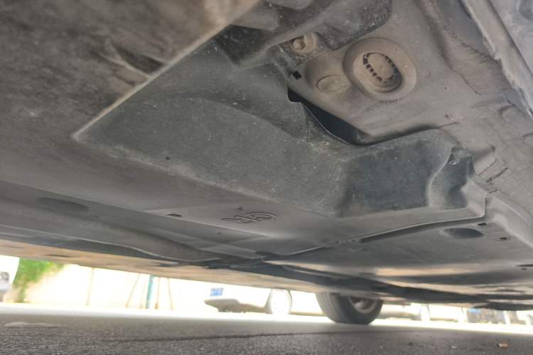 Used Toyota Avalon 2019 2.0L Luxury Edition China VI Standard Chassis Rear Right