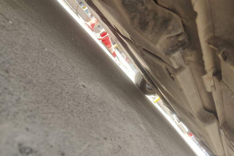 Used Toyota Avalon 2019 Dual-Engine 2.5L Luxury Edition China V Standard Chassis Rear Right