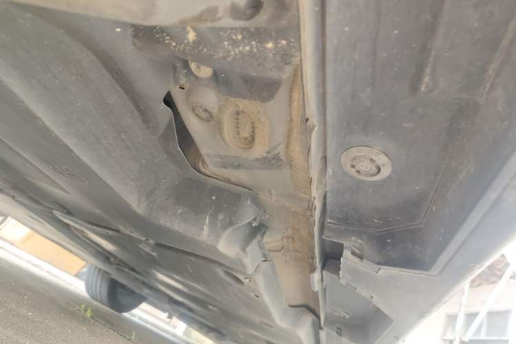 Used Toyota Avalon 2019 2.0L XLE Premium Edition China VI Chassis Rear Right