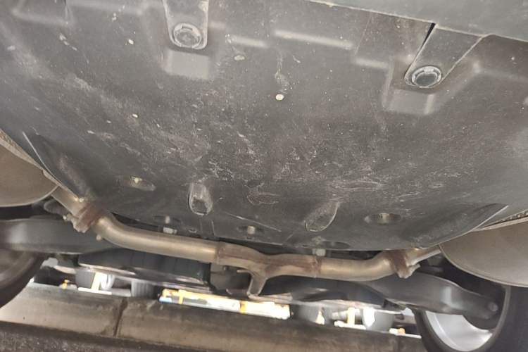 Used Toyota Avalon 2019 2.0L XLE Premium Edition China VI Chassis Rear