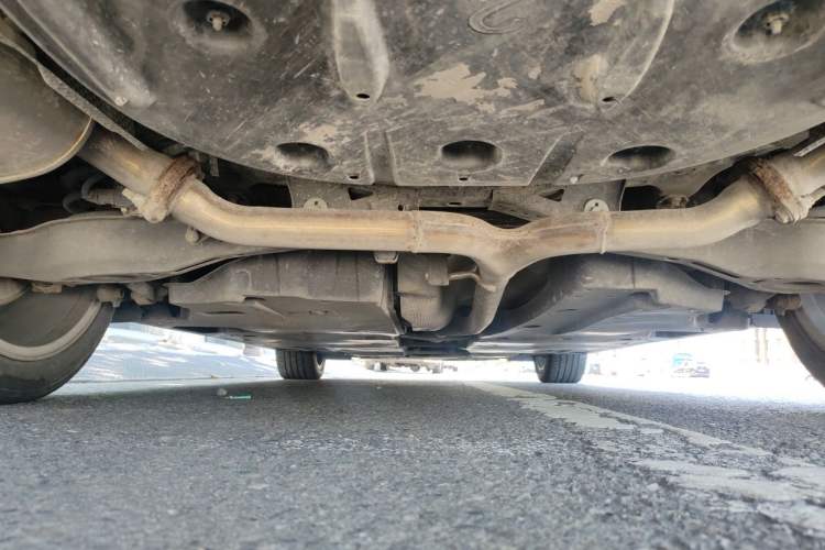 Used Toyota Avalon 2019 2.5L Touring Premium Version China VI Standard Chassis Rear