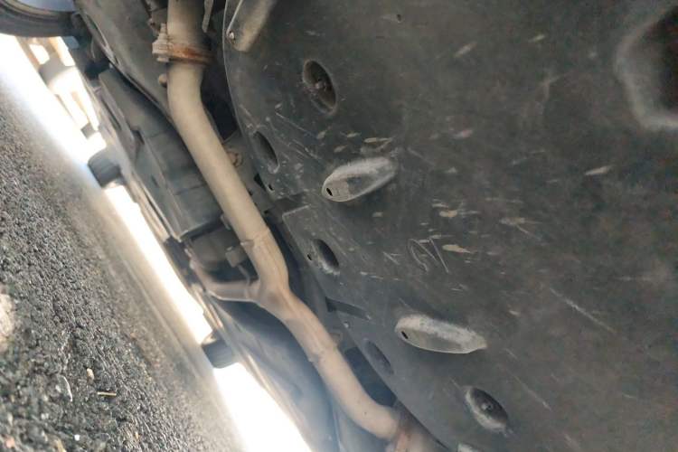 Used Toyota Avalon 2019 2.5L Touring Premium Version China VI Standard Chassis Rear