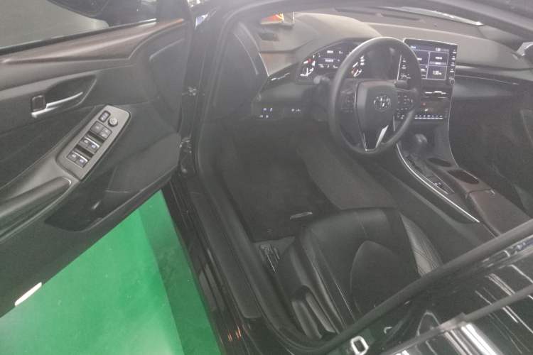 Used Toyota Avalon 2019 2.0L Ambition Edition China VI Driver Seat