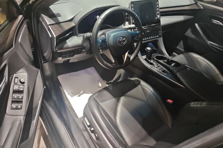 Used Toyota Avalon 2019 2.0L Luxury Edition China VI Standard Driver Seat
