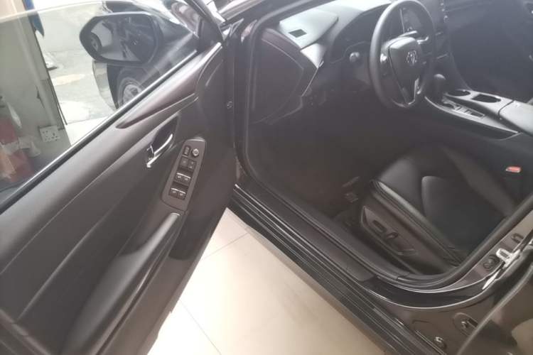 Used Toyota Avalon 2019 2.0L Ambition Edition China VI Driver Seat