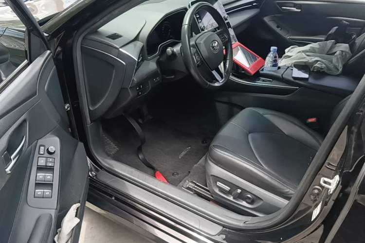 Used Toyota Avalon 2019 Dual-Engine 2.5L Luxury Edition China VI Standard Driver Seat