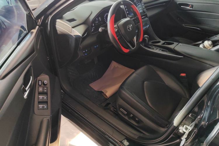 Used Toyota Avalon 2019 2.0L Luxury Edition China VI Standard Driver Seat