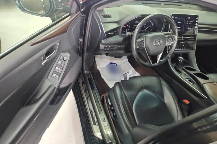 Used Toyota Avalon 2019 2.0L Luxury Edition China VI Standard Driver Seat