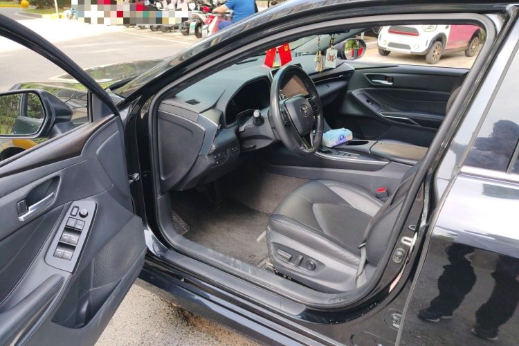 Used Toyota Avalon 2019 2.0L Luxury Edition China VI Standard Driver Seat